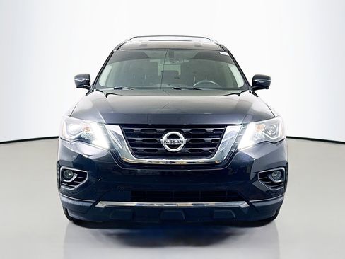 Used 2020 Nissan Pathfinder SL FWD image 2