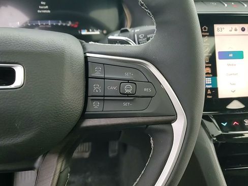 New 2026 Jeep Grand Cherokee L Limited image 25