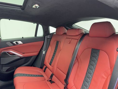 Used 2025 BMW X6 M Competition w/ Executive Package image 43