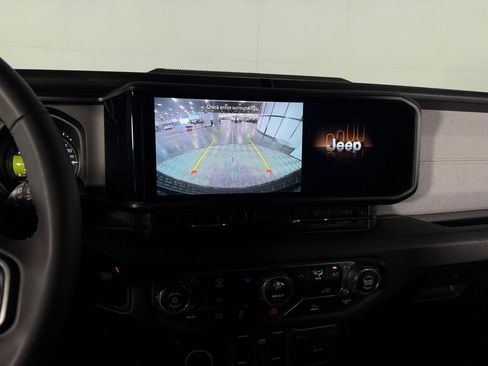 Used 2025 Jeep Wrangler Unlimited Sport S 4xe AWD/4WD image 19