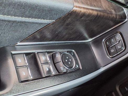 Used 2021 Ford F150 Lariat image 24