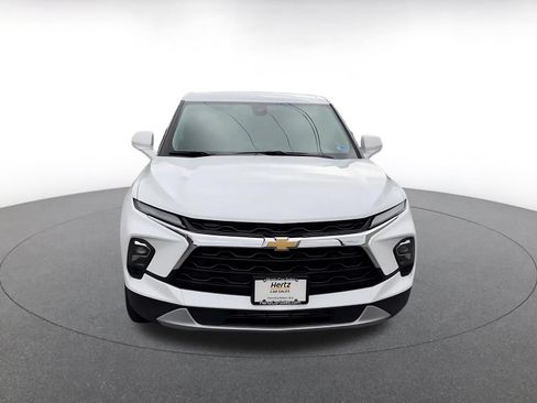 Used 2025 Chevrolet Blazer LT FWD image 4