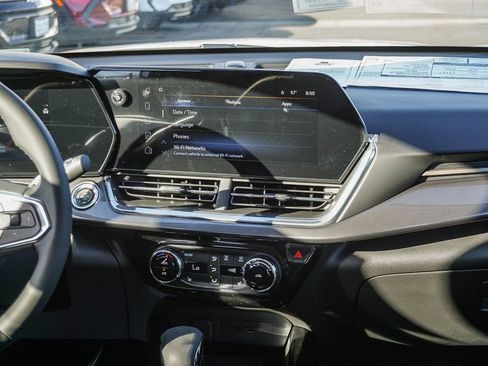 New 2026 Chevrolet Trax ACTIV w/ Sunroof Package image 15