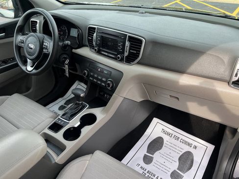Used 2018 Kia Sportage LX image 25