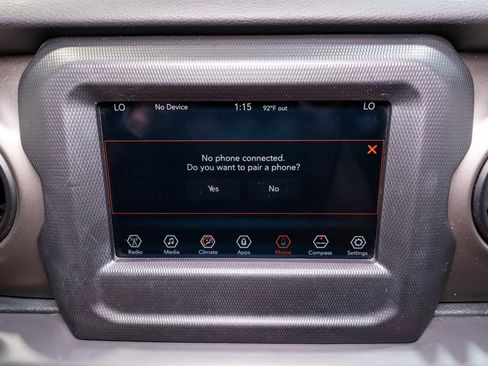 Used 2018 Jeep Wrangler Unlimited Sport S AWD/4WD image 18