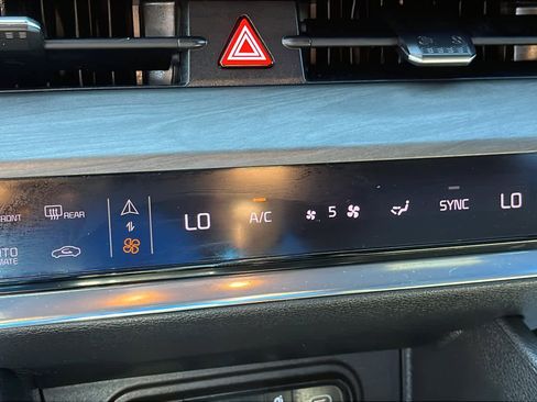 Used 2023 Kia Sportage X-Line AWD/4WD image 19