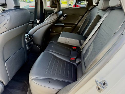 Used 2023 Mercedes-Benz GLC 300 image 41