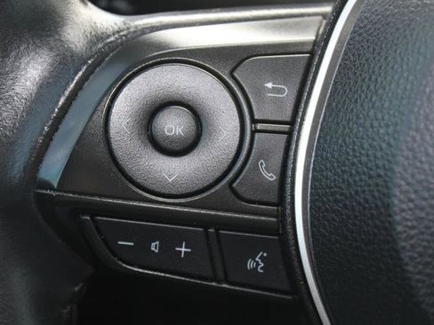 Used 2022 Toyota Corolla Cross LE image 25