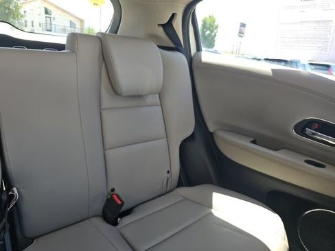 Used 2018 Honda HR-V EX-L image 13
