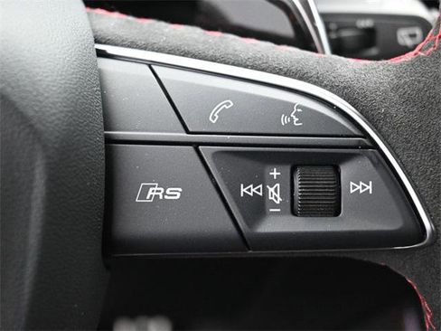 Used 2025 Audi RS Q8 performance image 19