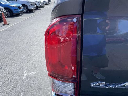 Used 2018 Toyota Tacoma SR5 image 24