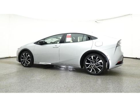 New 2025 Toyota Prius Plug-In Hybrid image 20