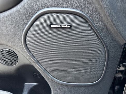 Used 2022 Dodge Durango R/T image 16