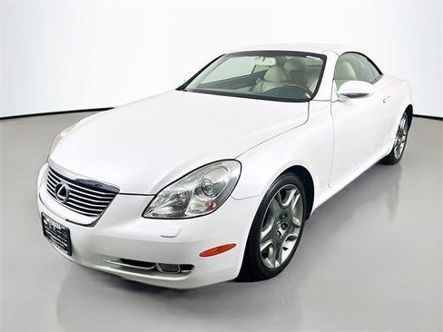 Used 2008 Lexus SC 430 Convertible image 3