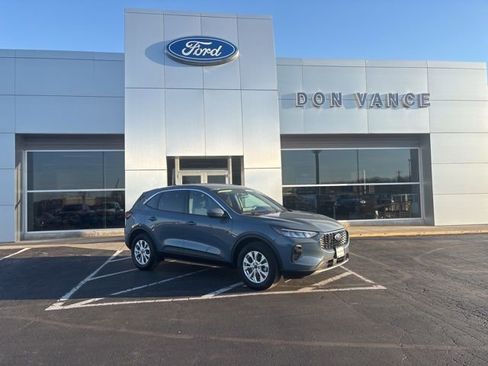 Certified 2023 Ford Escape Active w/ Tech Pack #2 image 1