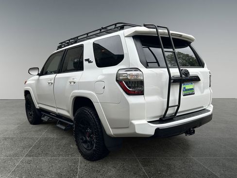 Used 2024 Toyota 4Runner TRD Off-Road Premium w/ Off Road Premium Plus Package AWD/4WD image 7