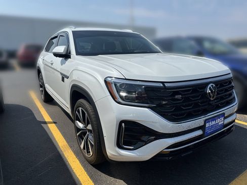 Certified 2024 Volkswagen Atlas Cross Sport SEL Premium R-Line AWD/4WD image 2