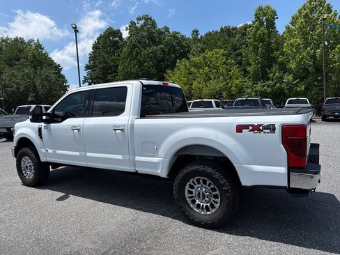 Used 2022 Ford F250 XLT w/ XLT Premium Package AWD/4WD image 4