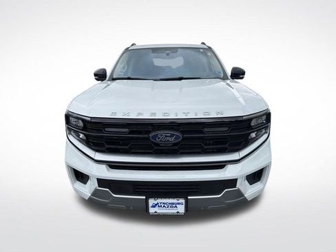 Used 2025 Ford Expedition Platinum AWD/4WD image 10