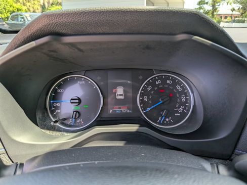 Used 2022 Toyota RAV4 SE AWD/4WD image 37