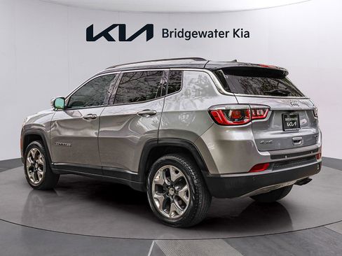 Used 2018 Jeep Compass Limited w/ Navigation Group AWD/4WD image 4