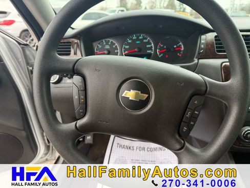 Used 2015 Chevrolet Impala LT w/ LT Sunroof Package FWD image 15