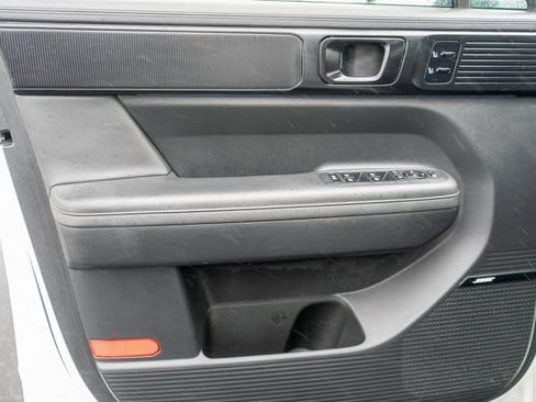 Used 2024 Hyundai Santa Fe Calligraphy AWD/4WD image 22