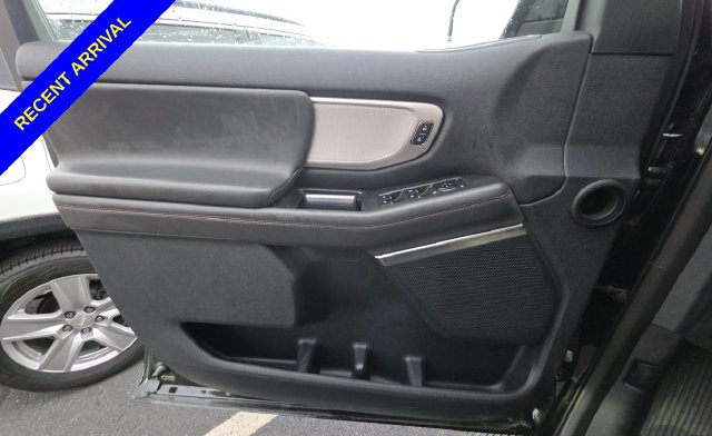 Used 2025 Ford Expedition Max Active AWD/4WD image 8