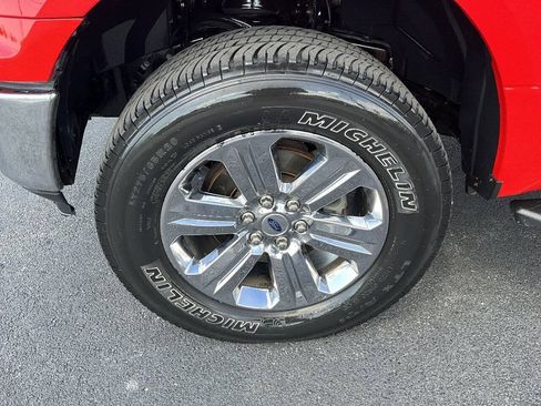 Used 2019 Ford F150 XLT w/ Equipment Group 302A Luxury AWD/4WD image 41