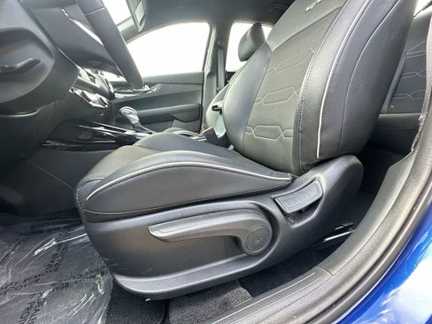 Used 2024 Kia Forte GT-Line image 14