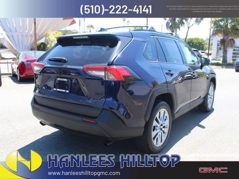 Used 2023 Toyota RAV4 XLE Premium FWD image 7