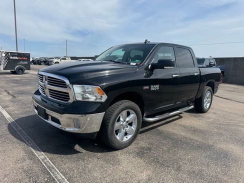 Used 2016 RAM 1500 Big Horn AWD/4WD image 3