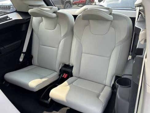 Used 2023 Volvo XC90 B6 Plus w/ Protection Package AWD/4WD image 8