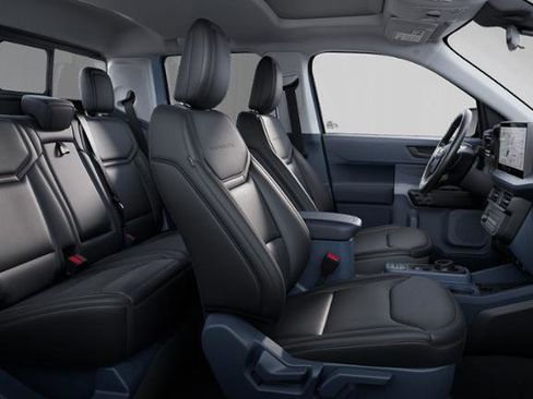 New 2025 Ford Maverick Lariat w/ Black Appearance Package image 31