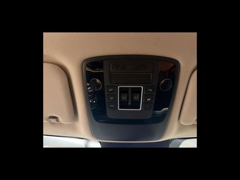 Used 2022 Kia Carnival SX Prestige FWD image 27