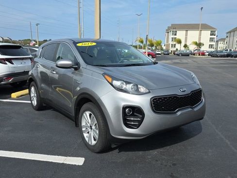 Used 2019 Kia Sportage LX image 1