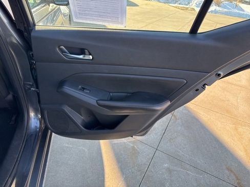 Used 2022 Nissan Altima 2.0 SR image 28