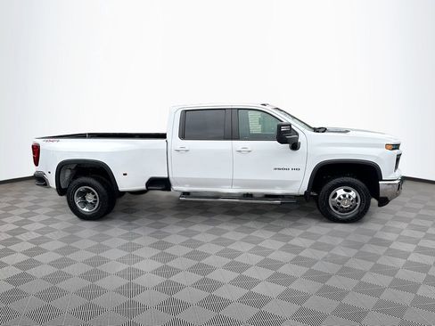 Used 2024 Chevrolet Silverado 3500 LT image 5