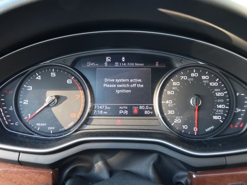 Used 2022 Audi A4 2.0T Premium w/ Convenience Package AWD/4WD image 19