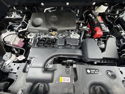 Certified 2025 Toyota RAV4 LE FWD image 17