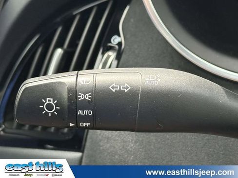 Used 2023 Kia Stinger GT2 AWD/4WD image 40