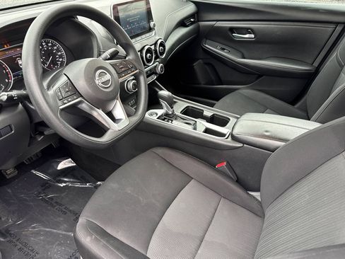 Used 2024 Nissan Sentra SV image 4