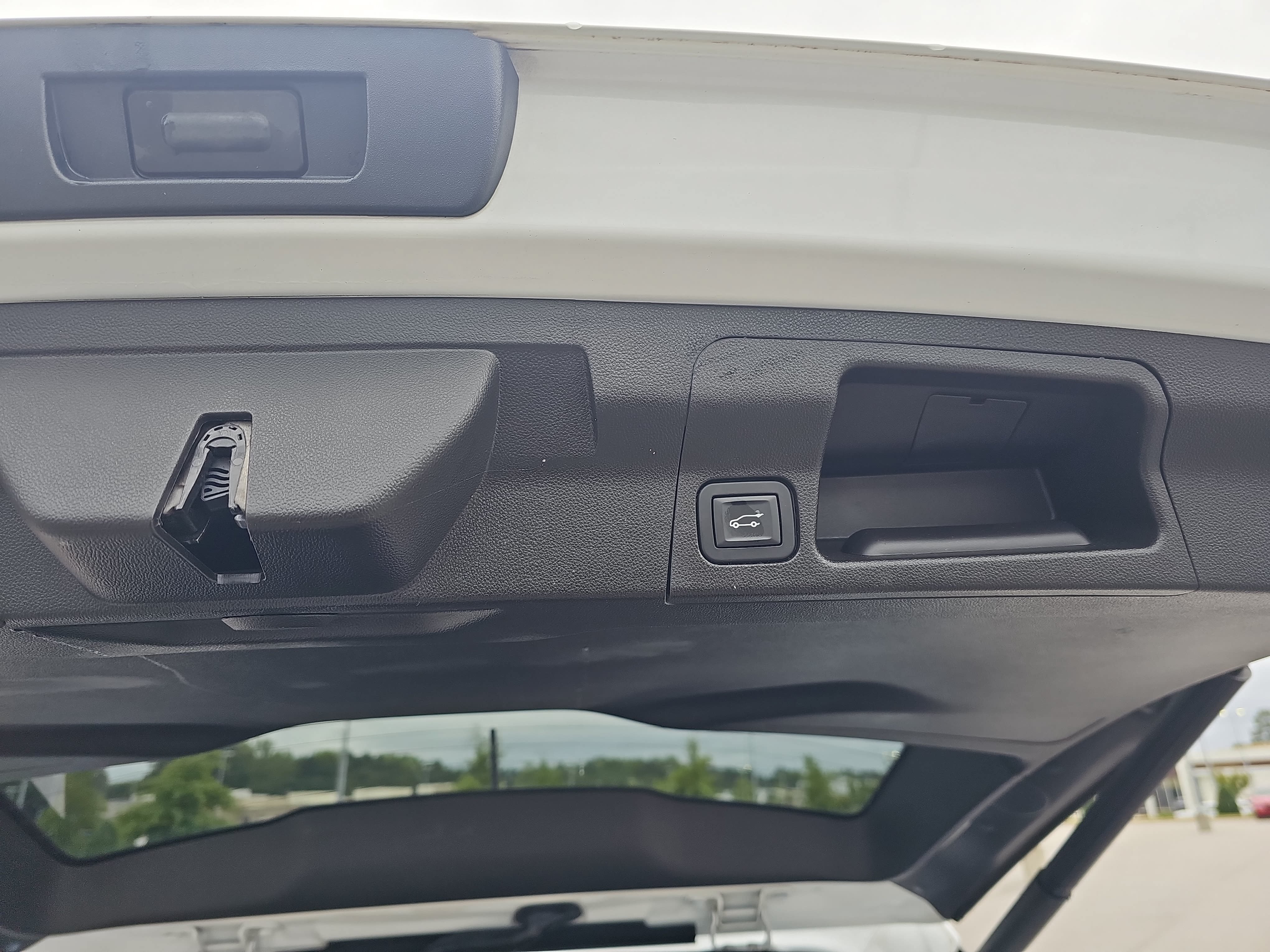 Used 2018 GMC Acadia SLT FWD image 14