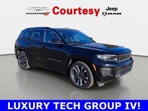 Certified 2023 Jeep Grand Cherokee Overland w/ Luxury Tech Group IV AWD/4WD image 1