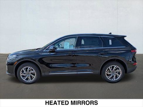 New 2025 Lincoln Corsair AWD w/ Equipment Group 101A image 3