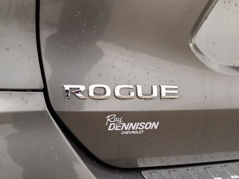 Used 2019 Nissan Rogue SL w/ Premium Package AWD/4WD image 36