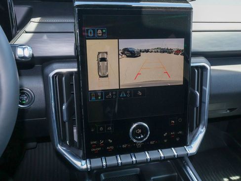 New 2026 GMC Acadia Elevation w/ Super Cruise Package AWD/4WD image 17