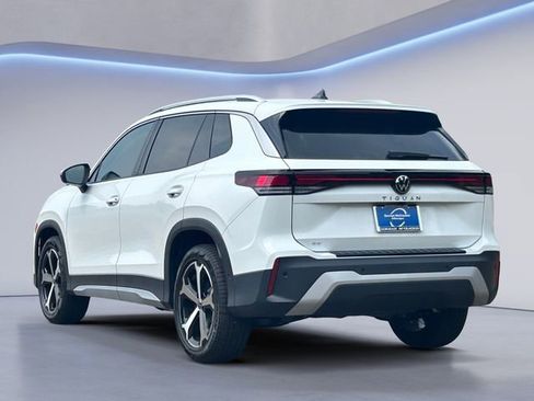 New 2026 Volkswagen Tiguan SE FWD image 6