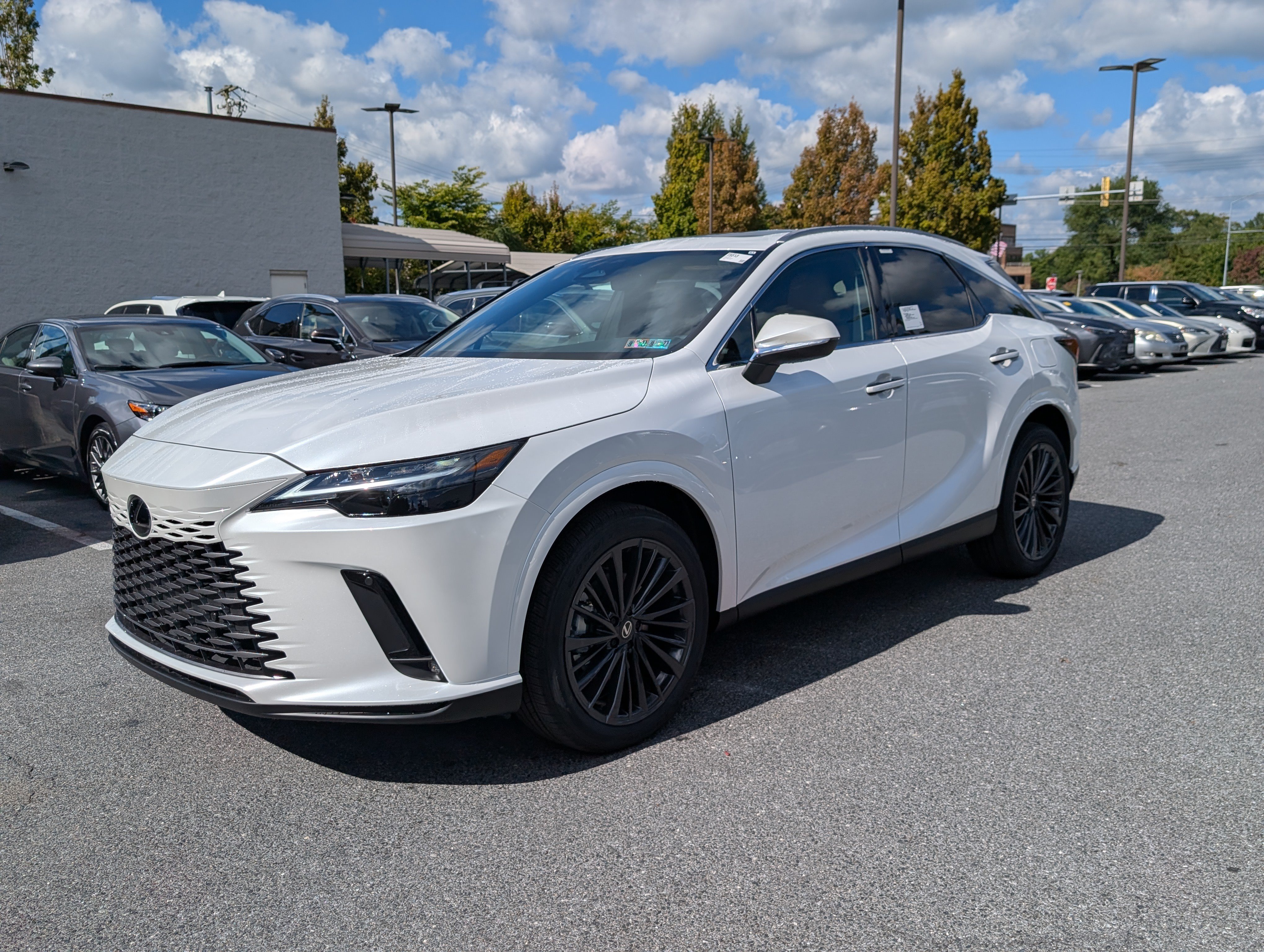 New 2026 Lexus RX 350h w/ Accessory Package (Z1) AWD/4WD image 4