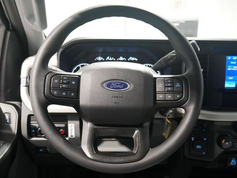 New 2026 Ford F550 4x4 Crew Cab image 36